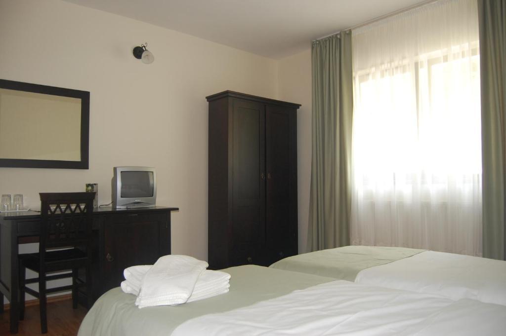 Complexul Turistic Cheile Butii Hotel Câmpu lui Neag Cameră foto