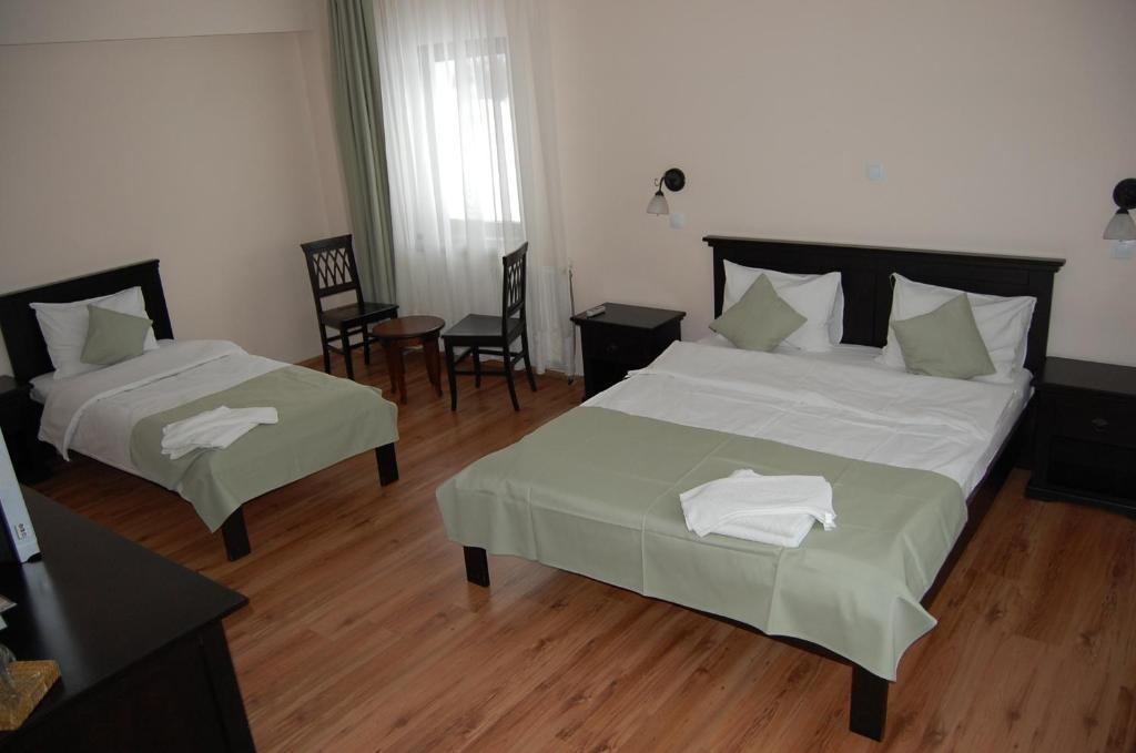 Complexul Turistic Cheile Butii Hotel Câmpu lui Neag Cameră foto