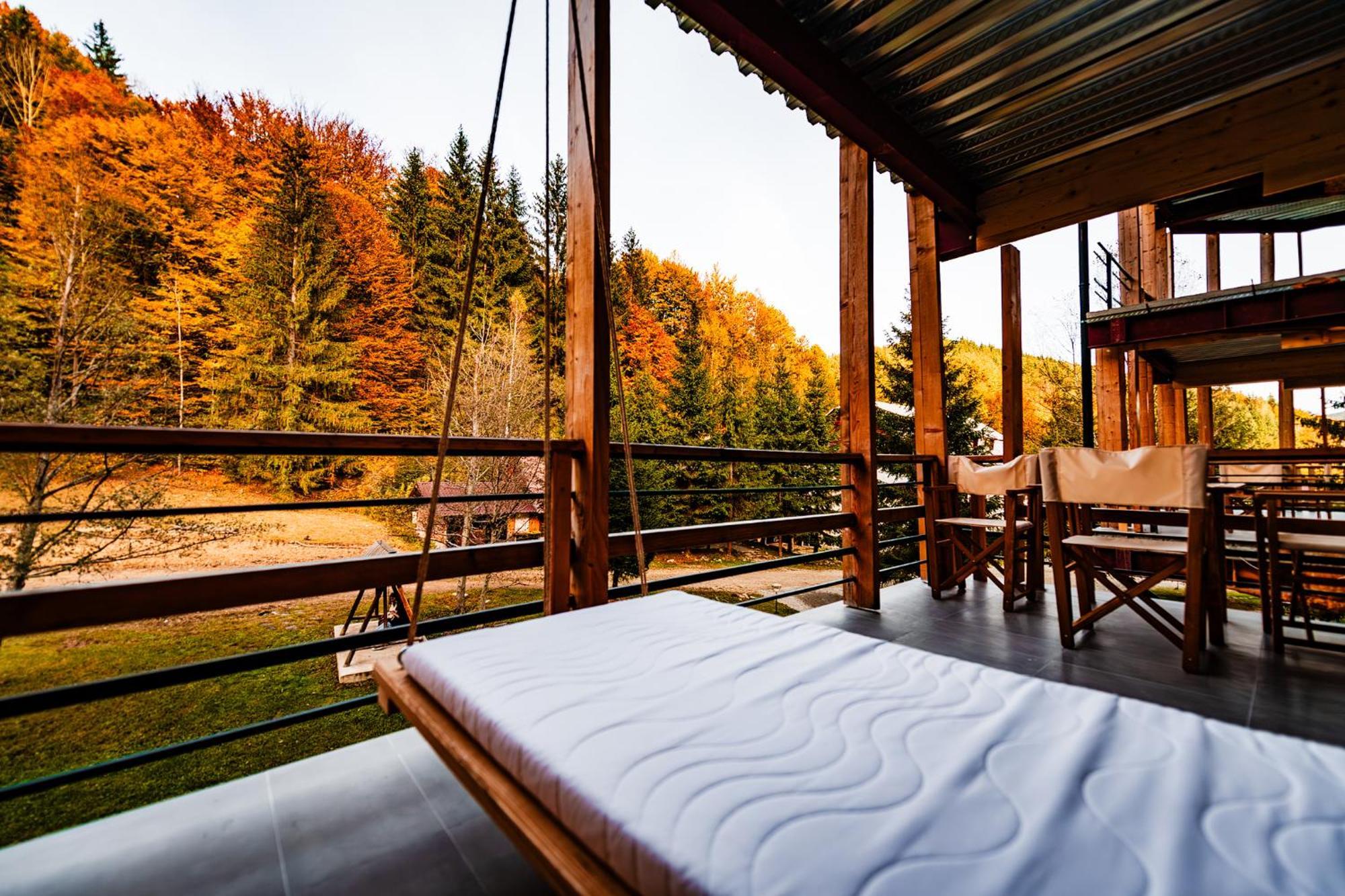 Complexul Turistic Cheile Butii Hotel Câmpu lui Neag Exterior foto